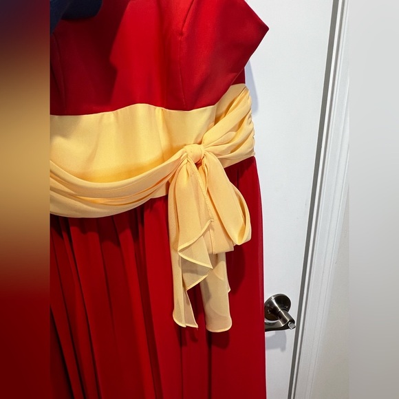 Alfred Angelo Strapless Bridesmaid Gown Size 14 - Picture 8 of 11